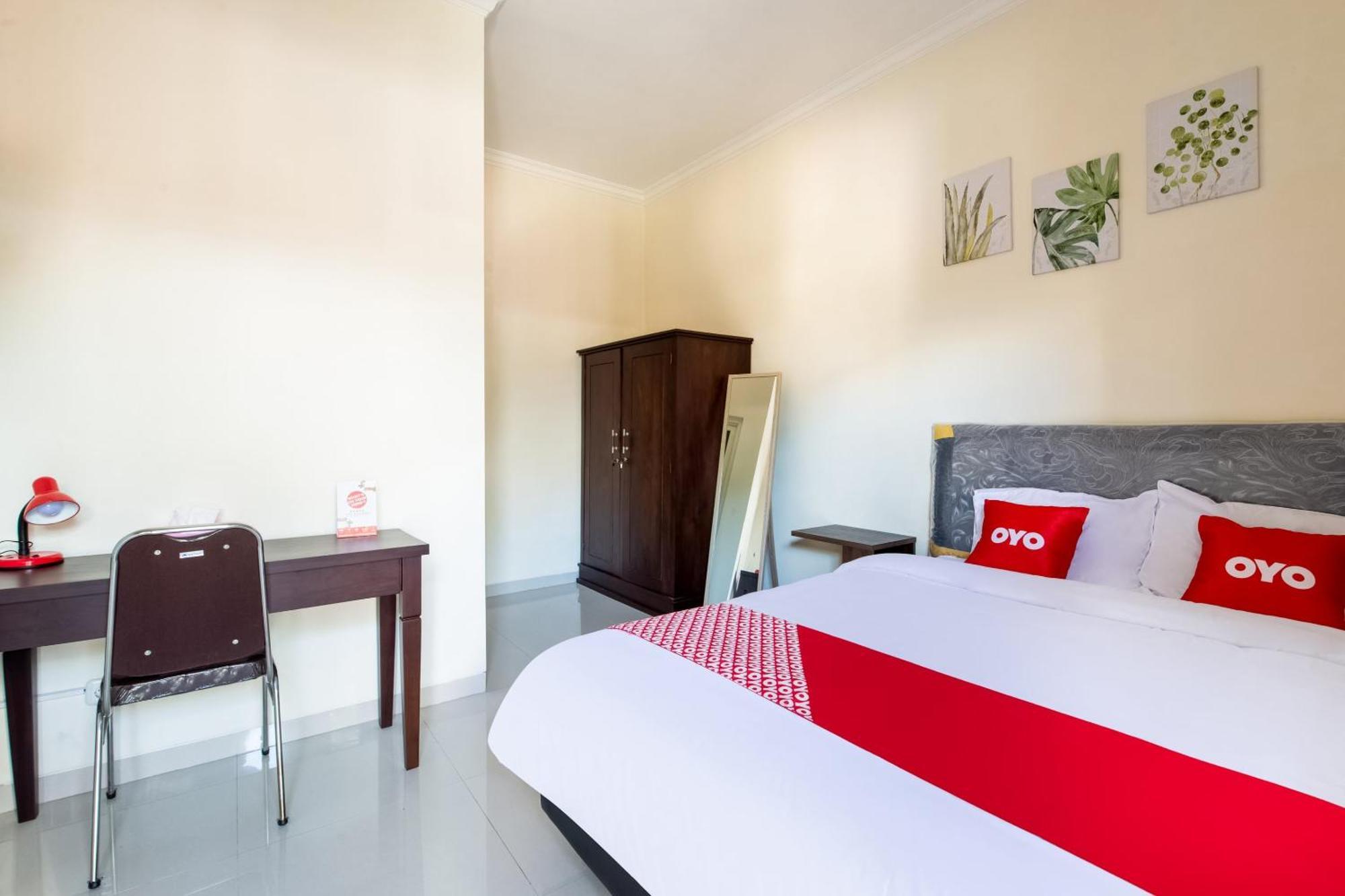 Hotel Oyo Life 3398 Griya Rm 19 Syariah à Sorabaya Extérieur photo