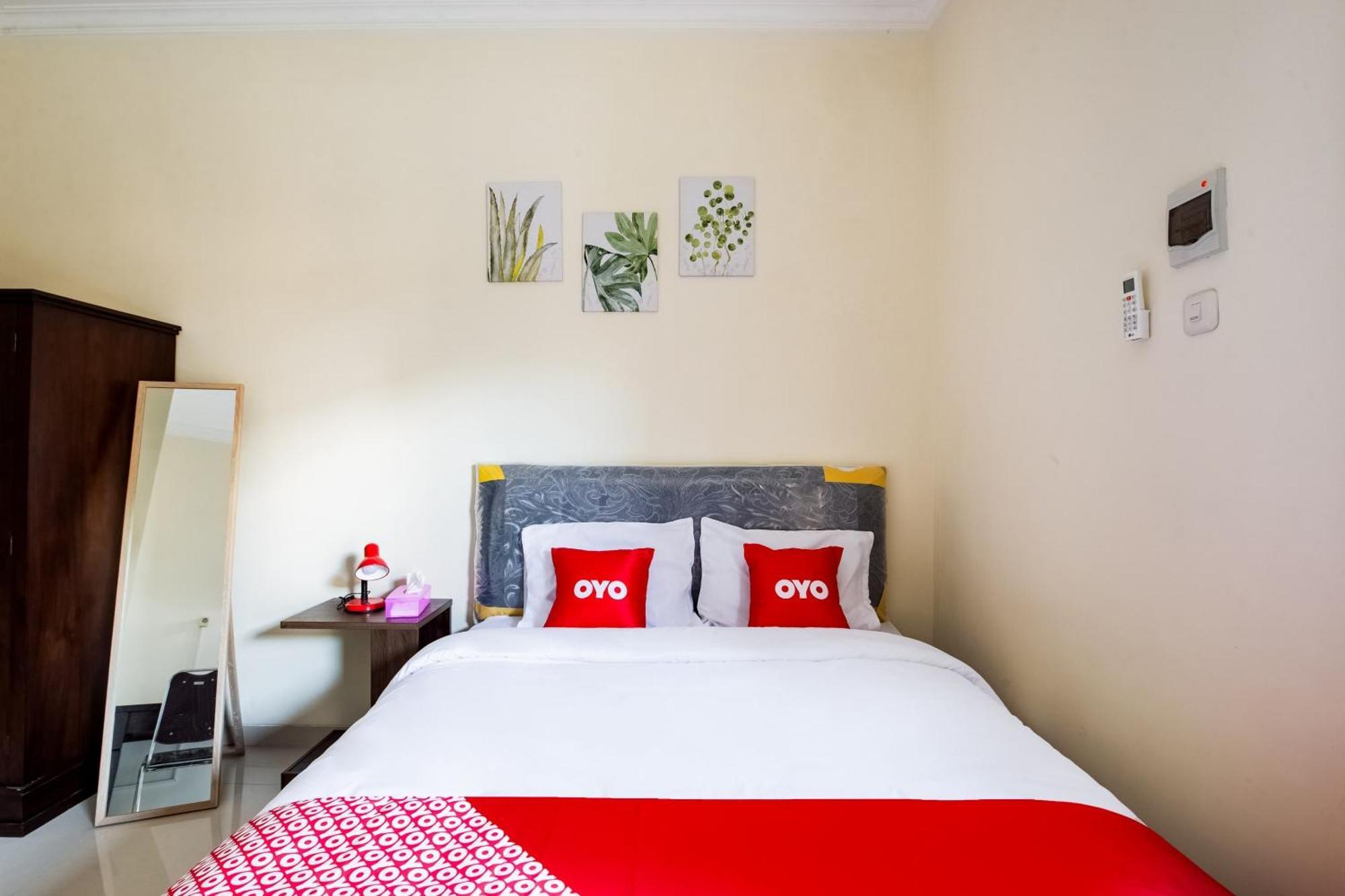 Hotel Oyo Life 3398 Griya Rm 19 Syariah à Sorabaya Extérieur photo